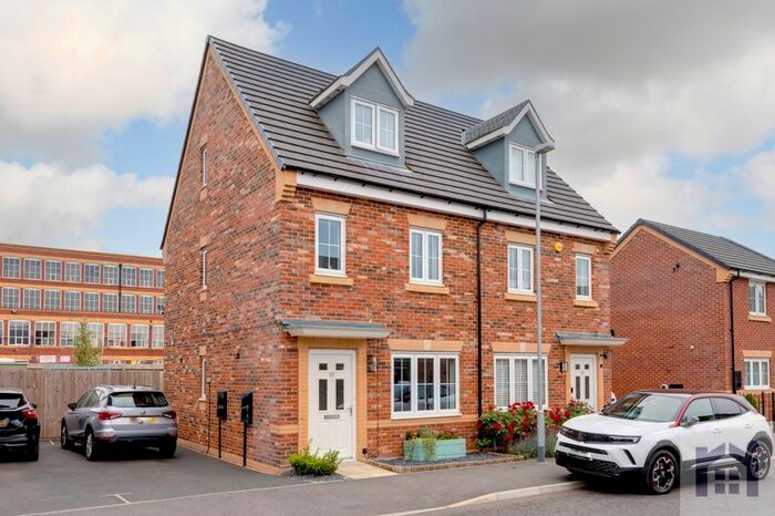 3 Bedroom Semi-Detached House For Sale In Mill Lane, Coppull, PR7