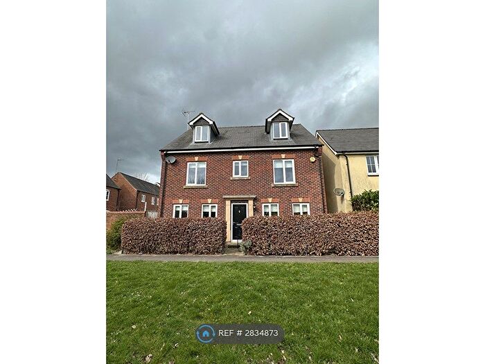 5 Bedroom Detached House To Rent In Hedgerow Walk, Andover, SP11