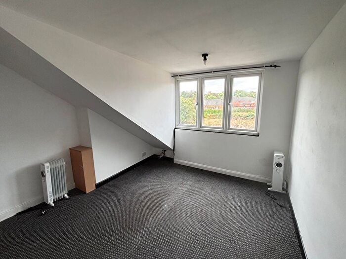1 Bedroom Flat To Rent In New Street, Greasbrough, S61