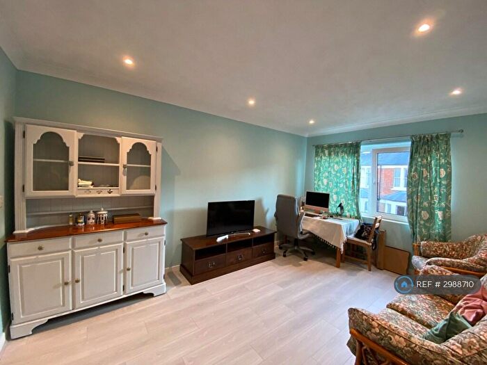 1 Bedroom Flat To Rent In Osney Mews, Oxford, OX2