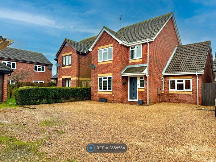 4 Bedroom Detached House To Rent In Chandlers Way, Huntingdon, PE26