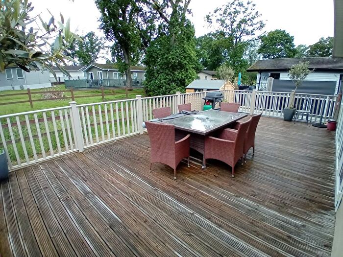 2 Bedroom Chalet For Sale In Westfield Lane, Westfield, Hastings, TN35