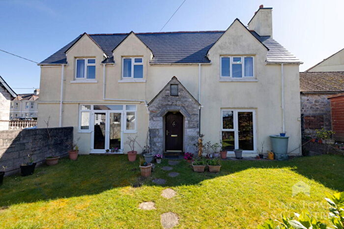 5 Bedroom Semi-Detached House For Sale In Plymstock Road, Oreston, Plymouth, PL9