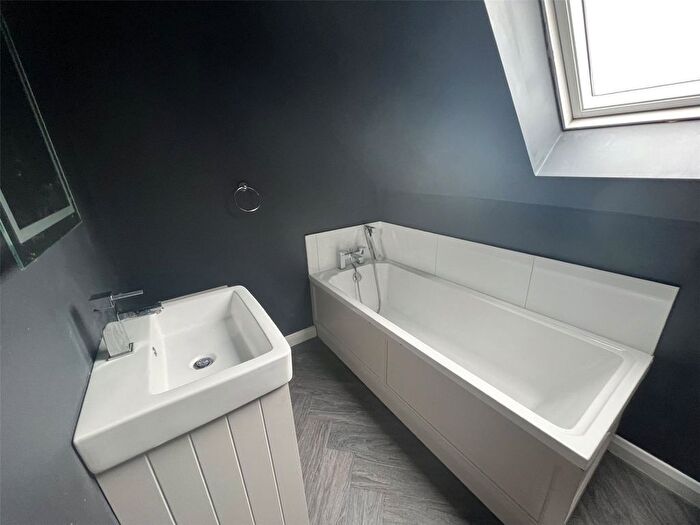 2 Bedroom Flat To Rent In Ansley, Nuneaton, Warwickshire, CV10