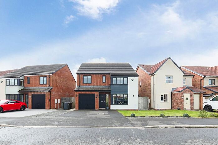 4 Bedroom Detached House For Sale In Rowchester Way, Holystone, NE27