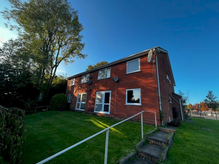 2 Bedroom Flat To Rent In Hagley Road West, Harborne, Birmingham, B17