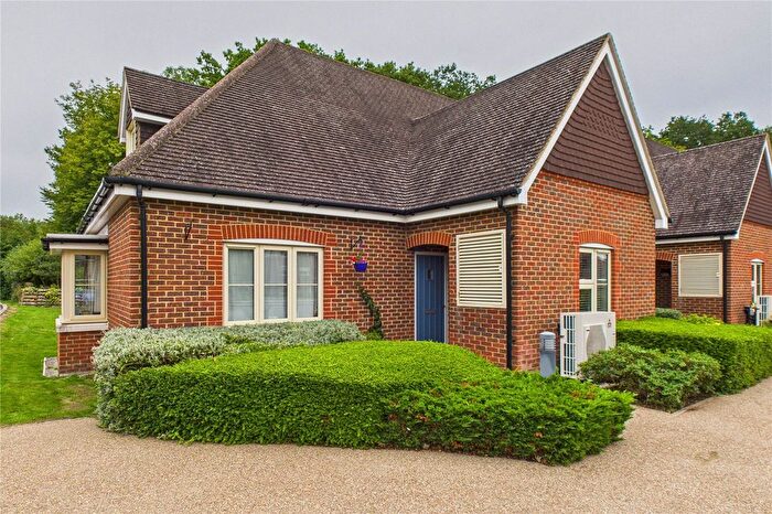 2 Bedroom Semi-Detached House For Sale In Durrants Drive, Faygate, Horsham, West Sussex, RH12