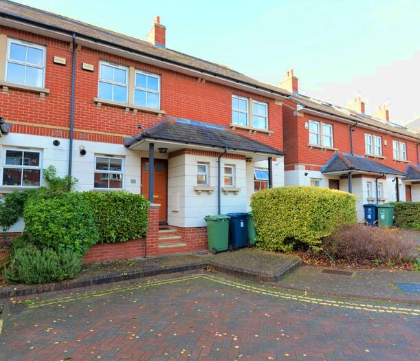 2 Bedroom Terraced House To Rent In Stable Close, Oxford, OX1