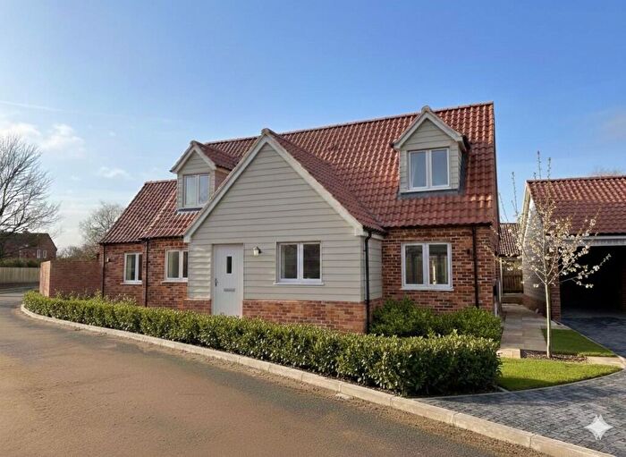 4 Bedroom Detached House For Sale In Russell Court, Pott Row, PE32