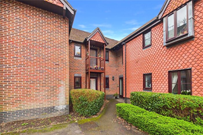 2 Bedroom Apartment For Sale In Christy Court, Tadley, Hampshire, RG26