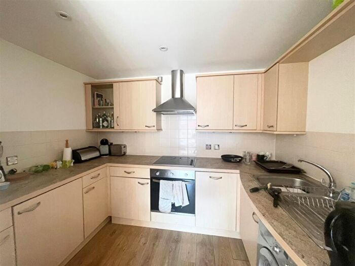 2 Bedroom Apartment To Rent In **£pppw Excluding Bills** Ropewalk Court, Nottingham, - Trent Uni, NG1