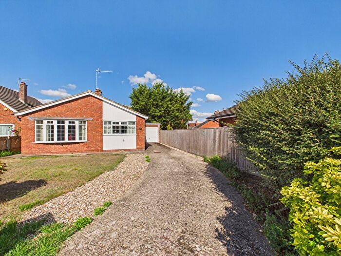 2 Bedroom Bungalow For Sale In Clay Close, Flackwell Heath, High Wycombe, Buckinghamshire, HP10
