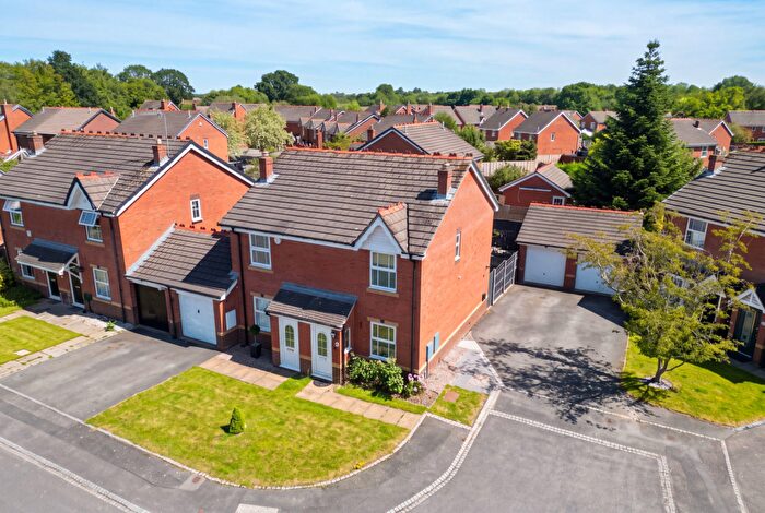 2 Bedroom Semi Detached House For Sale In Chivington Close, Monkspath, B90