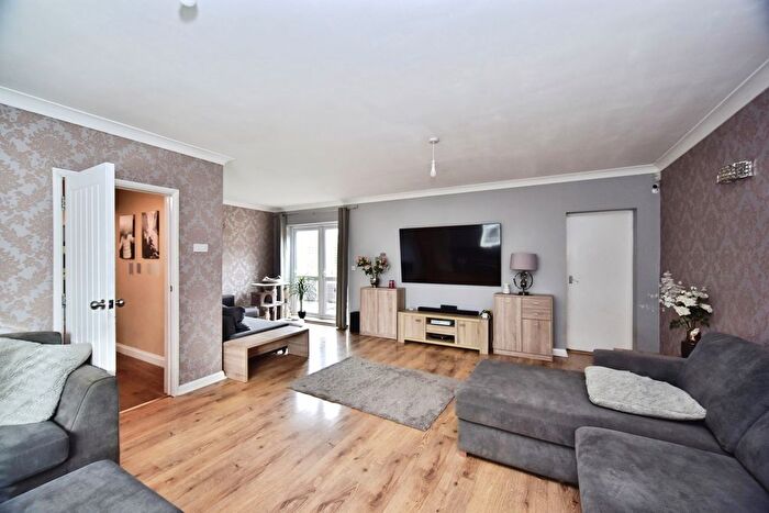 4 Bedroom Semi-Detached House For Sale In Walnut Tree Avenue, Loose Maidstone, Kent, ME15