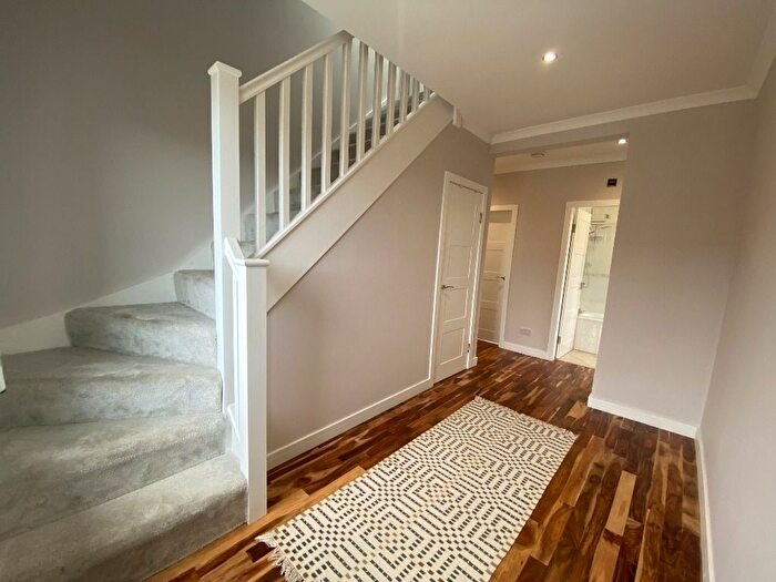 3 Bedroom Flat To Rent In Crewe Crescent, Pilton, Edinburgh, EH5