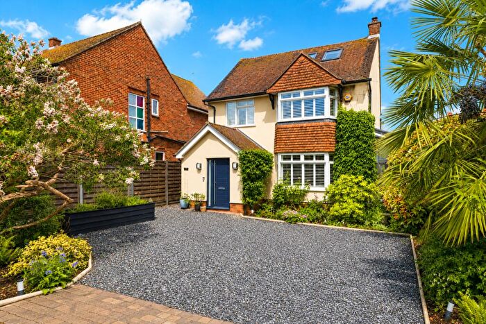 4 Bedroom Detached House For Sale In Bettespol Meadows, Redbourn, St. Albans, Hertfordshire, AL3