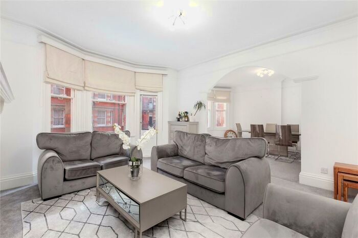 4 Bedroom Apartment To Rent In Glentworth Street, London, NW1