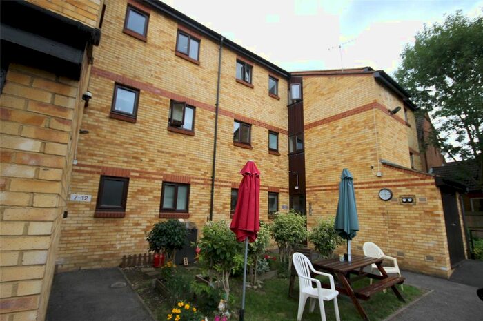 1 Bedroom Flat To Rent In Gresham Court, Cherry Orchard, Staines, Middlesex, TW18