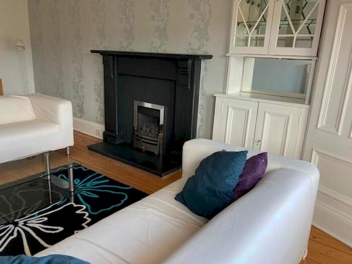 1 Bedroom Flat To Rent In Bellevue Road, Edinburgh, EH7