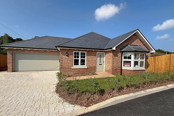 3 Bedroom Detached Bungalow For Sale In Sixpenny Handley, SP5