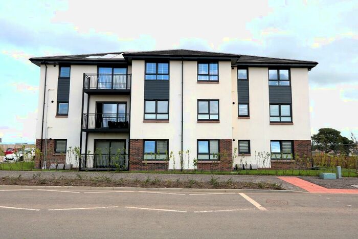 2 Bedroom Flat To Rent In Dervaig Wynd, Newton Mearns, G77
