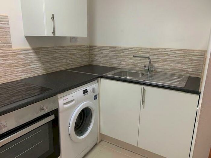 Apartment To Rent In Abingdon, Oxfordshire, OX14