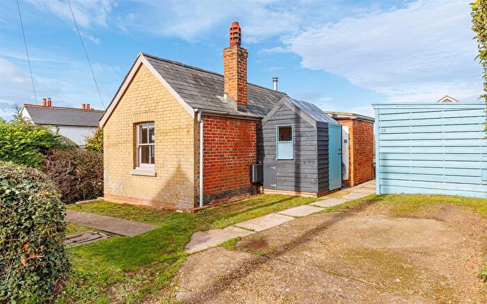 2 Bedroom Cottage For Sale In Cute Bungalow - Church Road, Gurnard, PO31