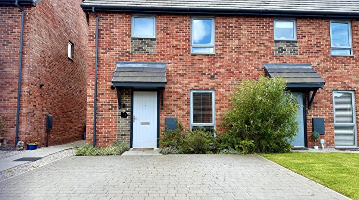 3 Bedroom Terraced House To Rent In Hawthorn Close, PR4