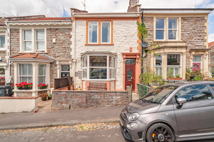 3 Bedroom Terraced House For Sale In Dalston Road, Southville, Bristol, BS3