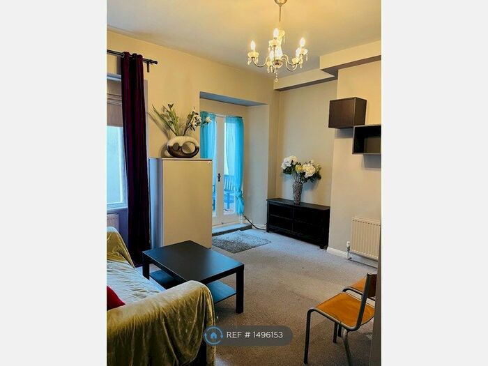 1 Bedroom Flat To Rent In Victoria Way, London, SE7