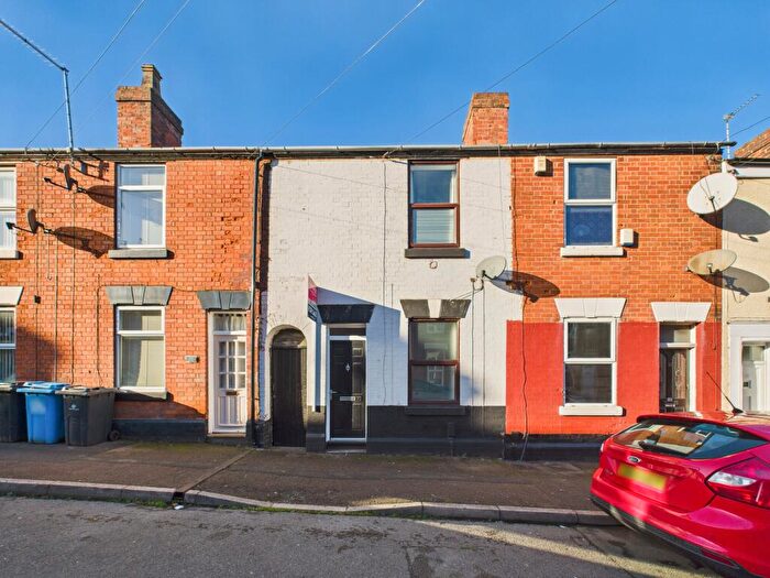 2 Bedroom Terraced House For Sale In Langley Street, DE22