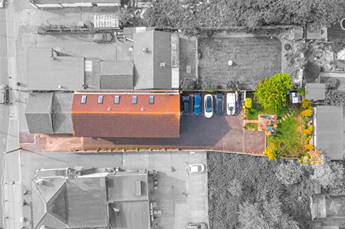 2 Bedroom Flat For Sale In Ferry Road, Hullbridge, Hockley, SS5