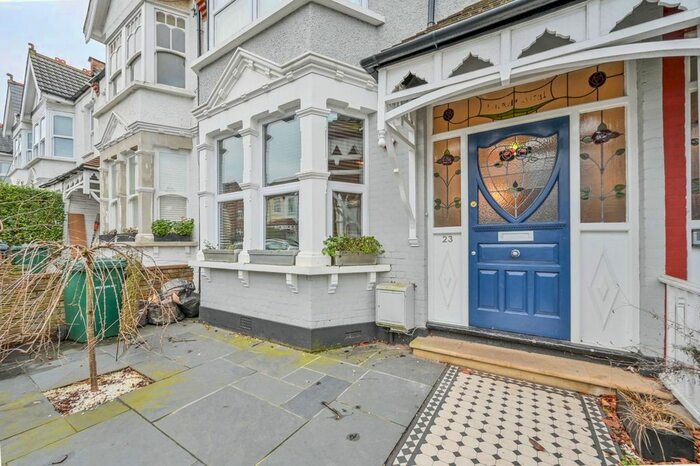 5 Bedroom Terraced House To Rent In Falkland Avenue, Finchley Central, London N3