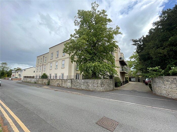 3 Bedroom Apartment For Sale In Ashlar House, Reed Court, Swindon, SN3