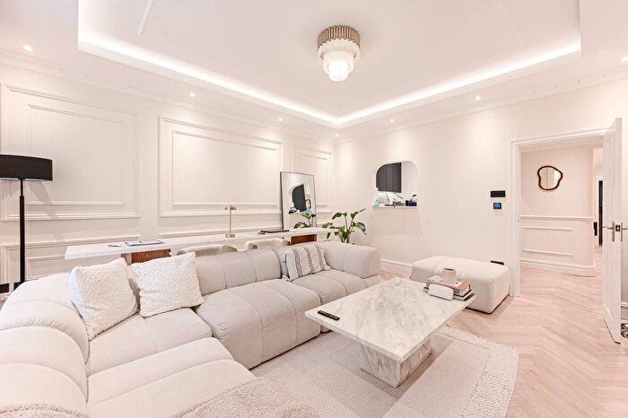 1 Bedroom Flat To Rent In Cornwall Gardens, South Kensington, London, SW7