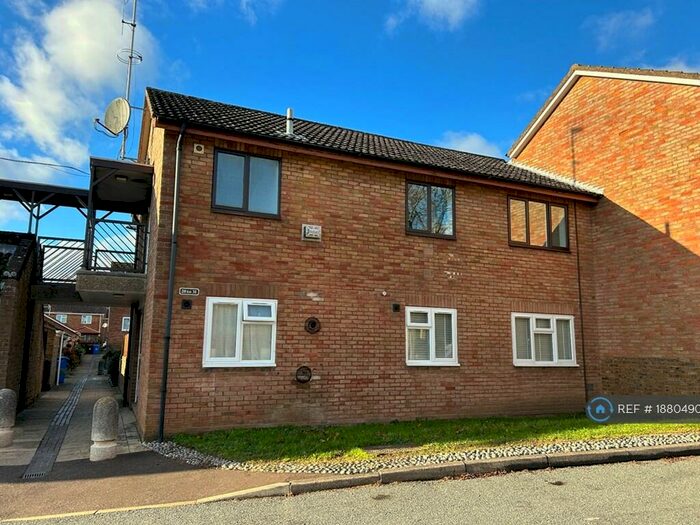 2 Bedroom Flat To Rent In Kirklees, Norwich, NR4