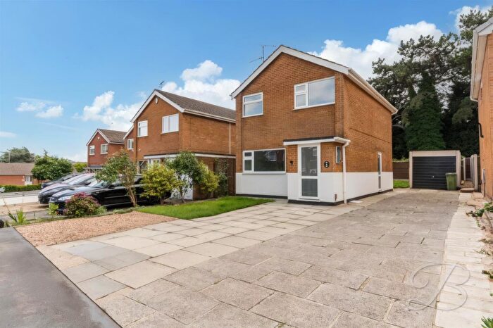 3 Bedroom Detached House For Sale In Churchfield Drive, Rainworth, Mansfield, NG21