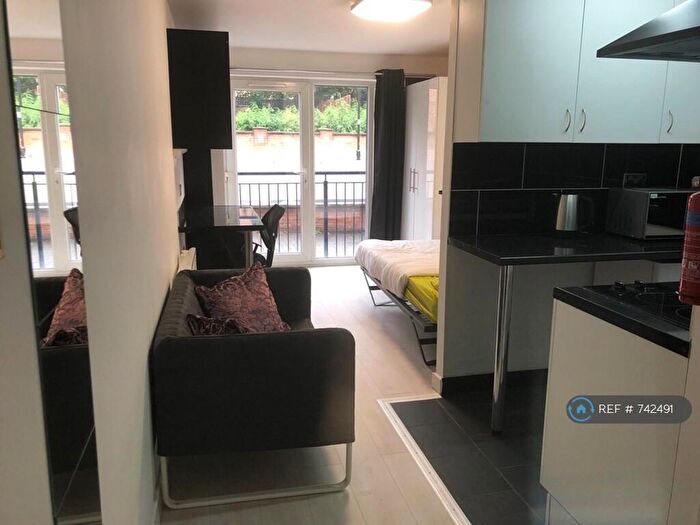 Studio To Rent In Powell Street, Sheffield, S3
