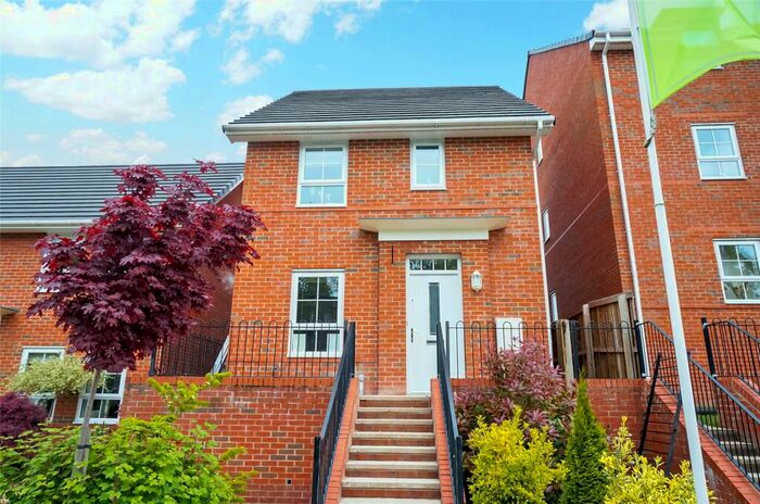 3 Bedroom Detached House To Rent In Manchester Road, Swinton, Manchester, M27