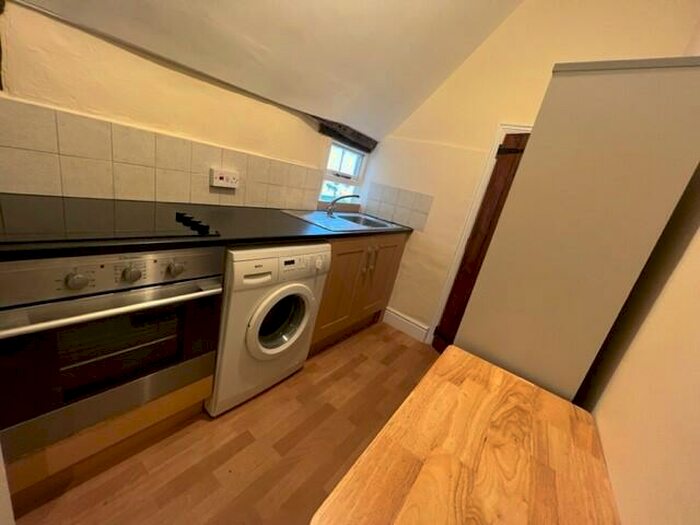 2 Bedroom Apartment To Rent In Market Street Ashby De La Zouch, LE65