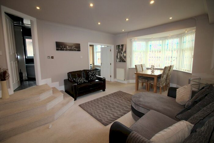 1 Bedroom Flat To Rent In Raikes Parade, Blackpool, FY1