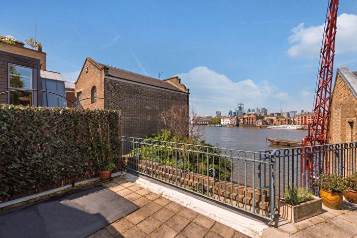 2 Bedroom Flat For Sale In Granary House, Hope Wharf, SE16