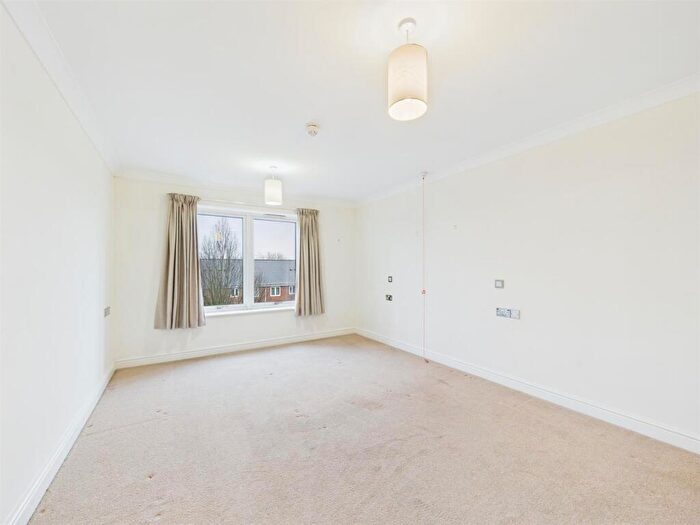 1 Bedroom Retirement Property For Sale In St Oswalds Village, Gavel Way, Gloucester, GL1