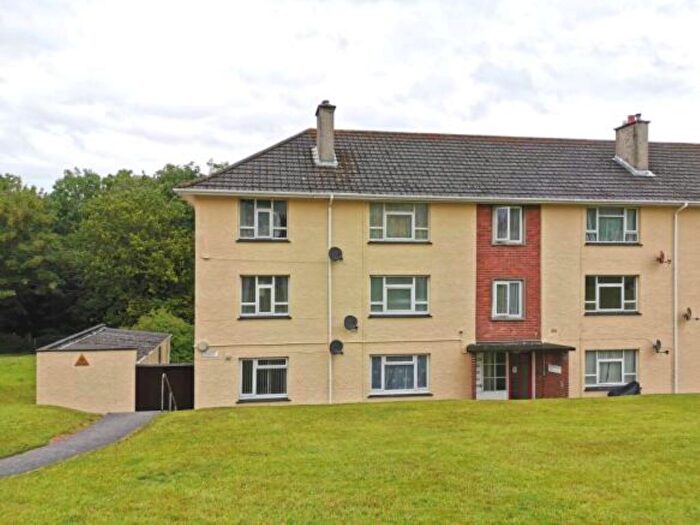 2 Bedroom Flat For Sale In Warburton Gardens, Plymouth, PL5