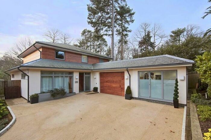 5 Bedroom Detached House To Rent In Cobham, KT11