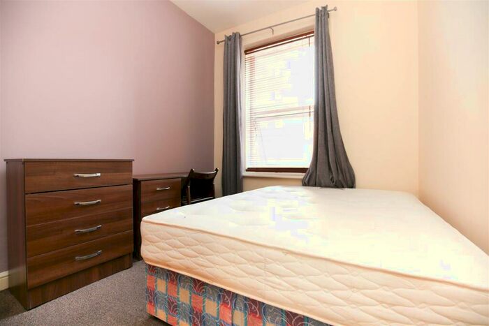 2 Bedroom Flat To Rent In Bolingbroke Street, Heaton, Newcastle Upon Tyne, NE6