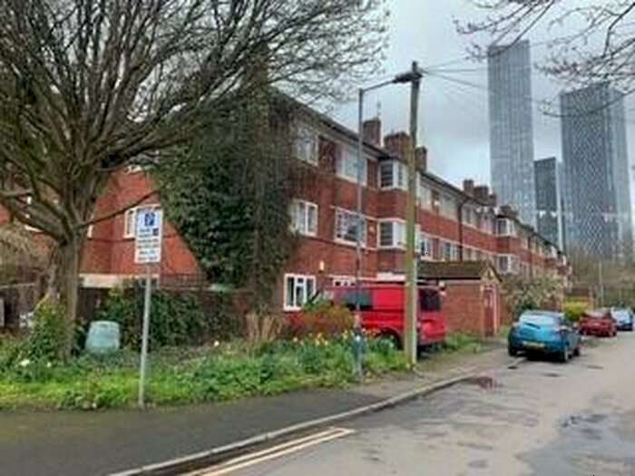 3 Bedroom Apartment To Rent In Hunmanby Avenue, Hulme, Manchester, M15