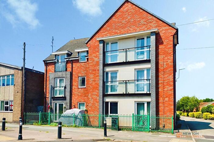 2 Bedroom Flat For Sale In White Hart Close, Thurmaston, LE4