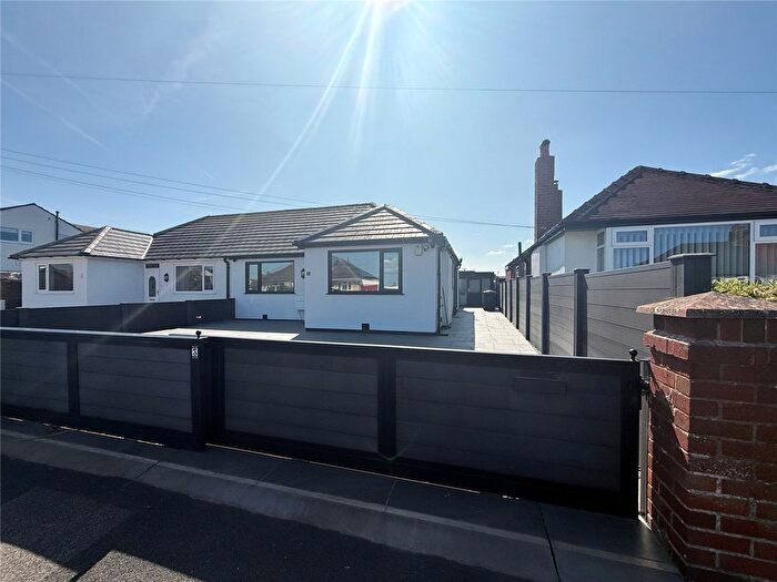 2 Bedroom Bungalow For Sale In North Square, Thornton-Cleveleys, Lancashire, FY5