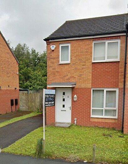 2 Bedroom Semi-Detached House To Rent In Metcombe Way, Manchester, Greater Manchester, M11
